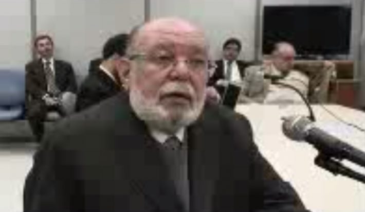 Léo Pinheiro em audiência na Justiça Federal no início de maio. Ele se calou em depoimento. Foto: Reprodução.