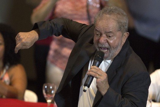 O ex-presidente Lula, investigado pela Lava Jato, compare-se a gerenal Giap/ Foto: EFE/Sebastião Moreira
