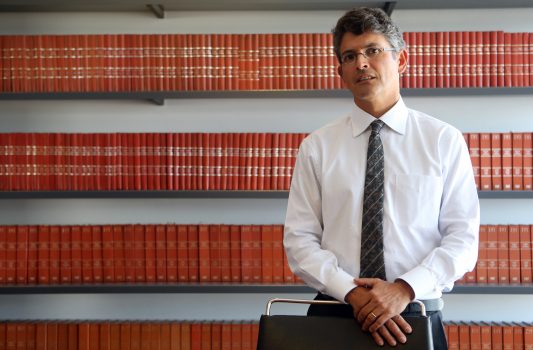Advogado Theo Dias. Foto: NILTON FUKUDA/ESTADÃO