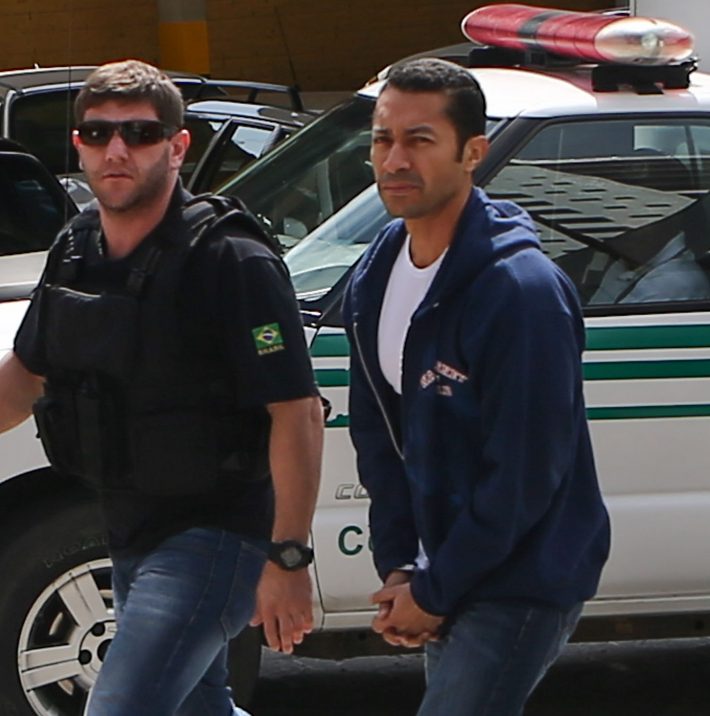 Fernando Baiano faz exame de corpo de delito em Curitiba, na época de sua prisão, em novembro de 2014. Foto: Geraldo Bubniak/AGB