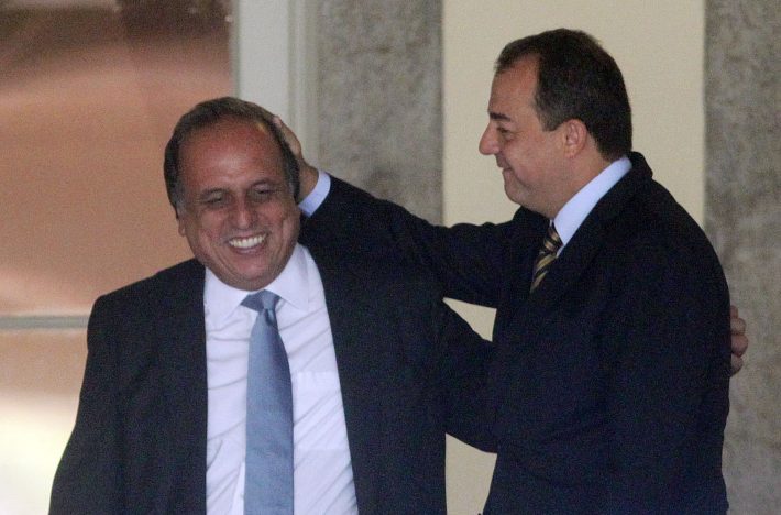 O governador do Rio Luiz Fernando Pezão, à esquerda, e o ex-governador Sérgio Cabral. Foto: Marcos de Paula/Estadão - 4/4/2014 