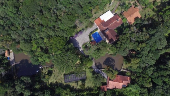 Imagem aérea do sítio em Atibaia (SP)