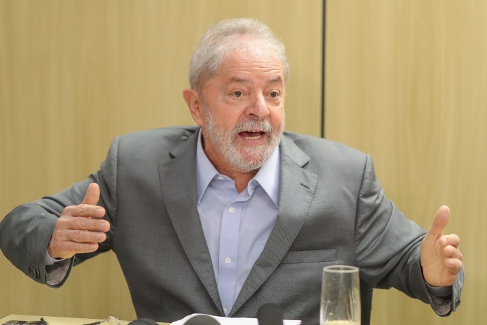Resultado de imagem para Lula pede adiamento de interrogatório para ver o papa Francisco no Vaticano"