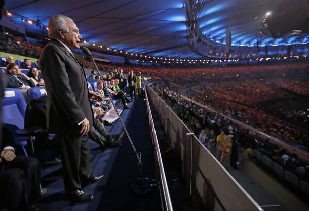 Temer vaiado no Maracanã ao abrir Olimpíada 