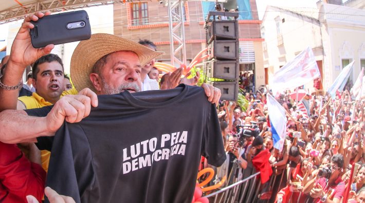 Lula veste democracia para salvar a pele - Foto Ricardo Stuckert